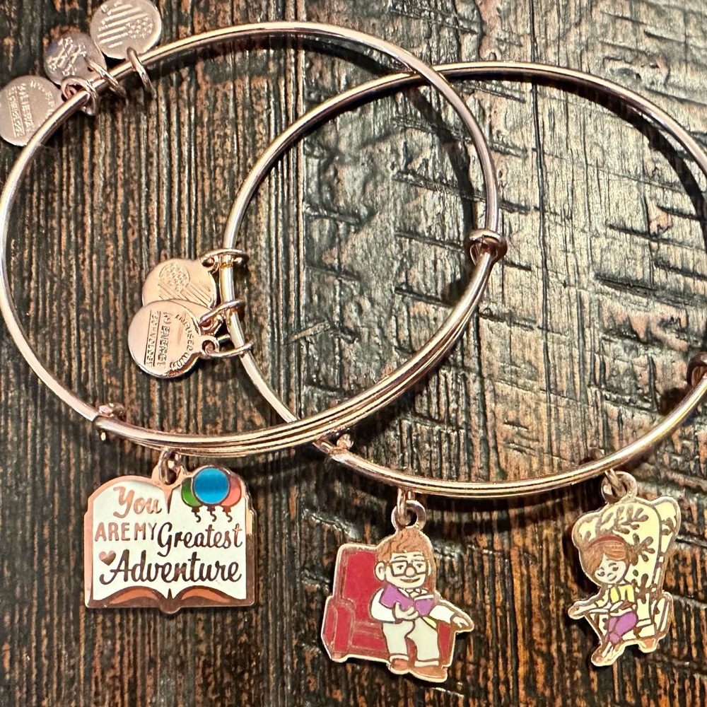 Alex and Ani Disney/Pixar Up Carl and Ellie Shiny Gold Charm Bracelet Set